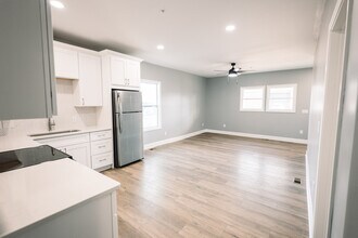 723 Highland Ave SE in Hickory, NC - Building Photo - Building Photo