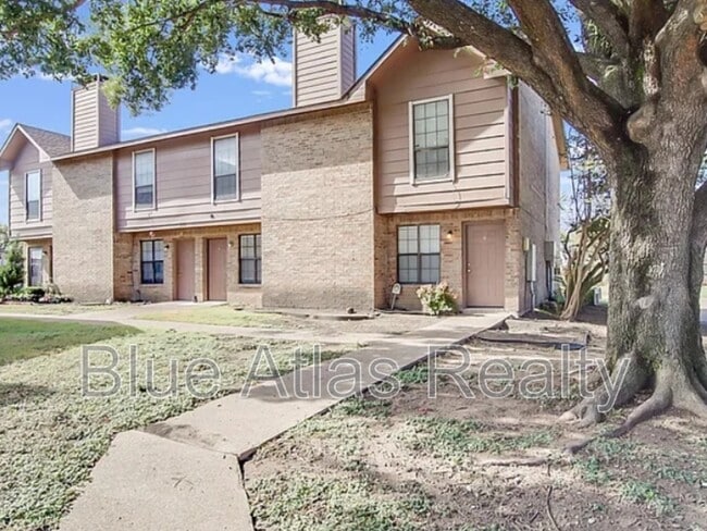 2718 Wimbledon Ct