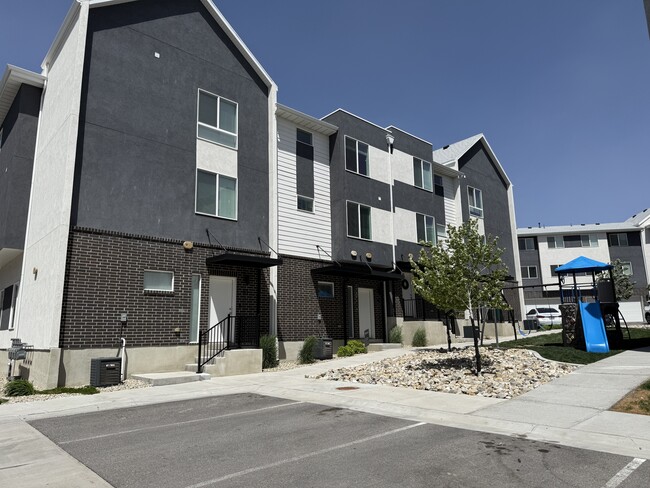 property at 63 E Hamblin Ln