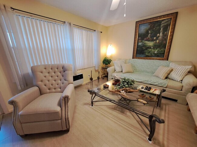 property at 336 Oakridge S