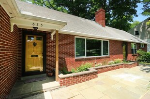 635 W Nittany Ave in State College, PA - Building Photo