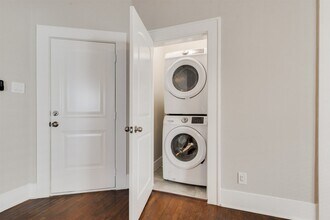 1219 W Gray St in Houston, TX - Building Photo - Building Photo