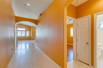 7000 Point Cabrillo Ct in Las Vegas, NV - Building Photo - Building Photo