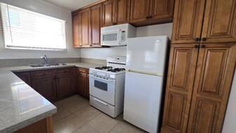 4706 Vantage Ave in Los Angeles, CA - Building Photo