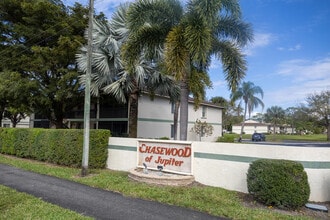 Chasewood Of Jupiter in Jupiter, FL - Building Photo - Building Photo