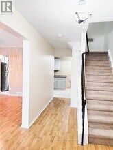 2336-2336 Orient Park Dr in Ottawa, ON - Building Photo - Building Photo