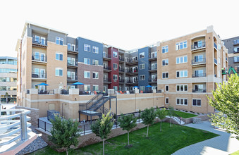 CityDeck Landing in Green Bay, WI - Foto de edificio - Building Photo