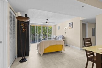 609 E Sheridan St in Dania Beach, FL - Building Photo - Building Photo