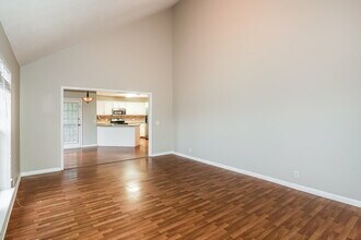 1825 Rory Cove in La Vergne, TN - Building Photo - Building Photo