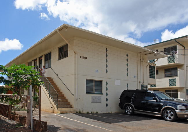 94-751 Haakoa Pl in Waipahu, HI - Building Photo - Building Photo