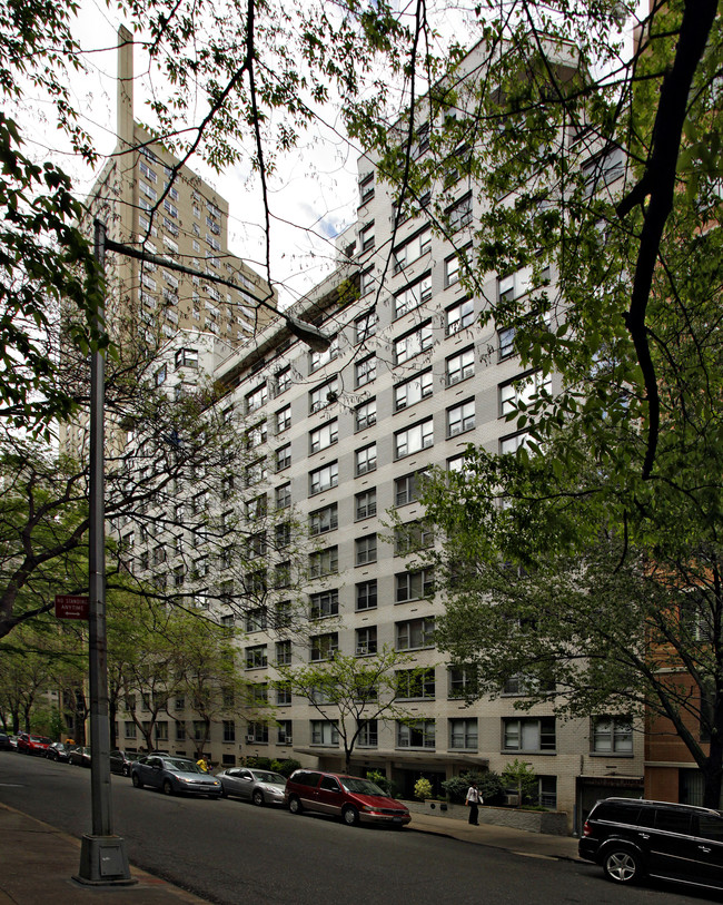 509-511 E 80th St in New York, NY - Foto de edificio - Building Photo