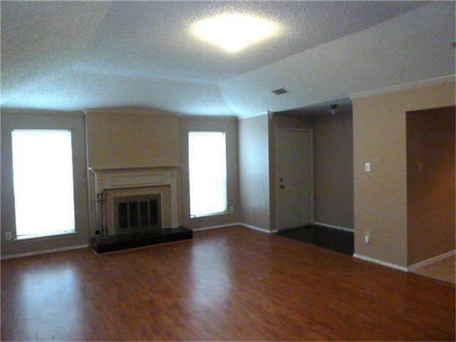 8410 Grand Knolls Dr in Houston, TX - Building Photo - Building Photo
