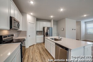 5935 W Hausman Rd in San Antonio, TX - Building Photo - Building Photo