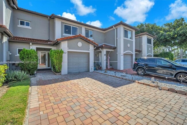 2867 SW 125th Ave in Miramar, FL - Building Photo - Building Photo