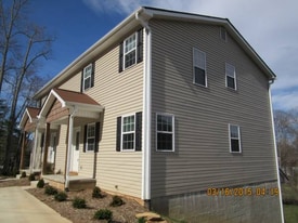 1830 Lower Ridgewood Blvd, Unit 1828 in Hendersonville, NC - Building Photo