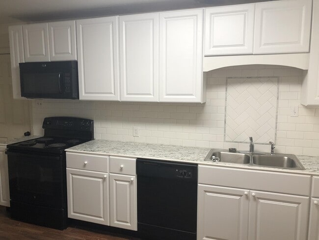2212 Sturges Dr in Fort Worth, TX - Building Photo - Building Photo
