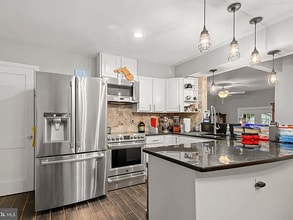 8313 Rolling Rd in Manassas, VA - Building Photo - Building Photo