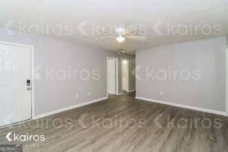 300 Beaver Pointe Dr in Winterville, GA - Building Photo - Building Photo