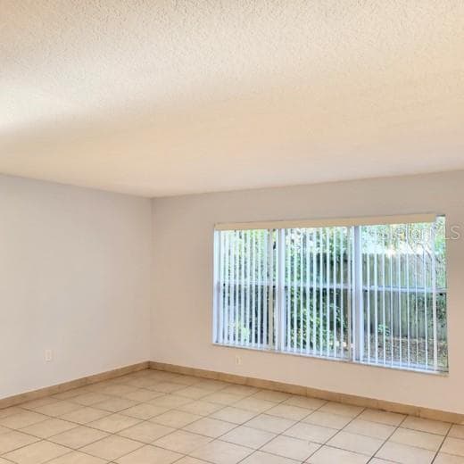 6304 Cherry Blossom Trail in Gibsonton, FL - Building Photo - Building Photo