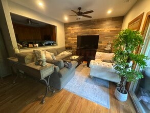 208 Rainbow Terrace in Black Mountain, NC - Building Photo - Building Photo