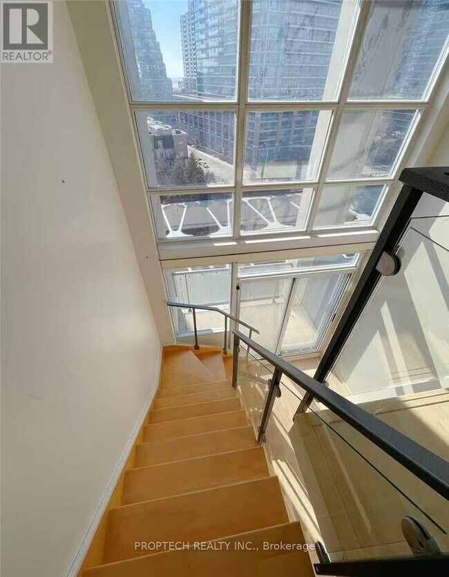 1 Shaw St in Toronto, ON - Building Photo - Building Photo