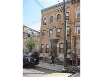 326 Stockholm St in Brooklyn, NY - Building Photo