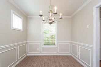 42 Oakbrook Dr in Cartersville, GA - Building Photo - Building Photo