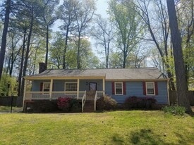 8217 Post Land Ct in Chesterfield, VA - Building Photo