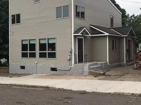 310 Scallon St in Hancock, MI - Building Photo