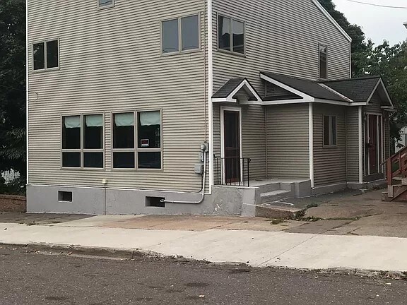 310 Scallon St in Hancock, MI - Foto de edificio