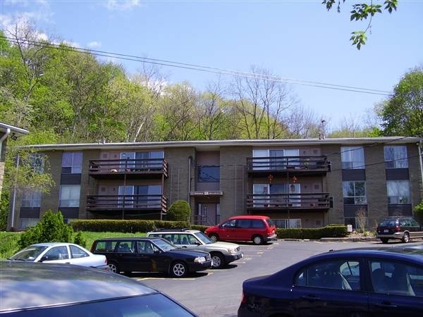 Cliffside Terrace Apartments in Ithaca, NY - Foto de edificio