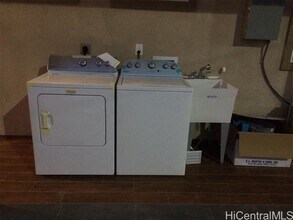 5129 Keikilani Cir in Honolulu, HI - Building Photo - Building Photo