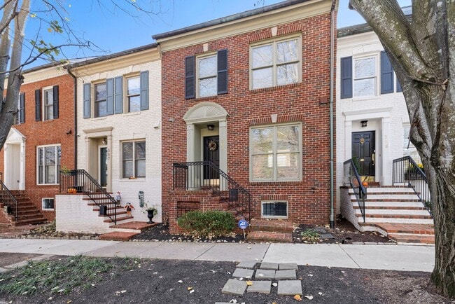 563 Chestertown St