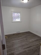 2315 Rochester Ct in Troy, MI - Building Photo - Building Photo