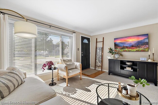 2105 Rowland Ave in Royal Oak, MI - Building Photo - Building Photo