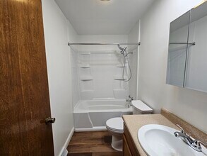 344 S Taylor St, Unit 1 in West Liberty, OH - Building Photo - Building Photo