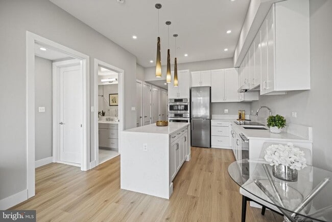 property at 801 N Fairfax St