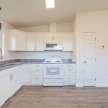 1238 E 9th Ave in Anchorage, AK - Building Photo - Building Photo