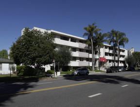 The Fulton in Sherman Oaks, CA - Building Photo - Building Photo