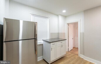 1645 S Etting St in Philadelphia, PA - Building Photo - Building Photo