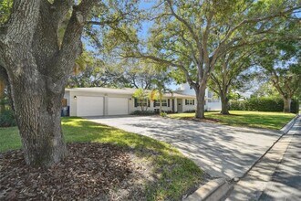 4802 W Longfellow Ave in Tampa, FL - Building Photo - Building Photo