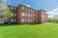 9135 University Ave photo'