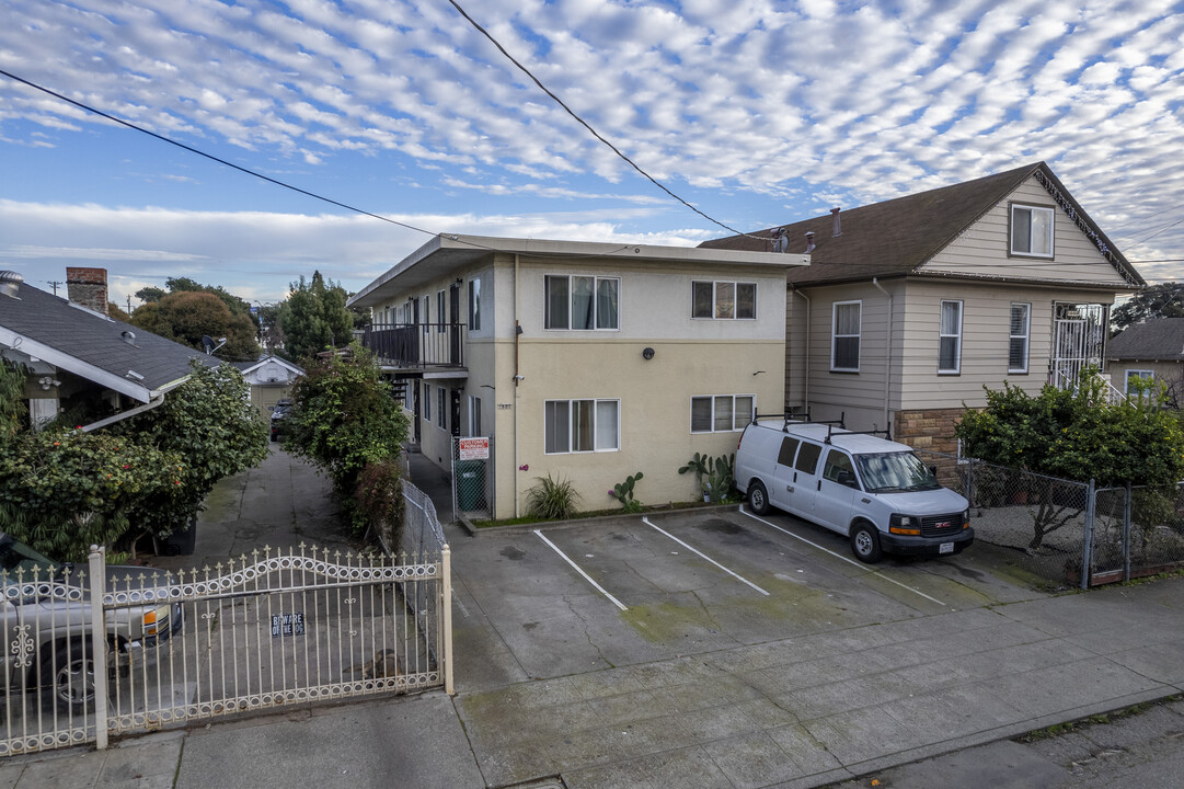 1806 41st Ave in Oakland, CA - Building Photo