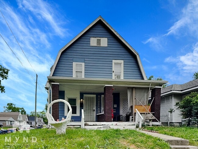 property at 327 Lasalle St