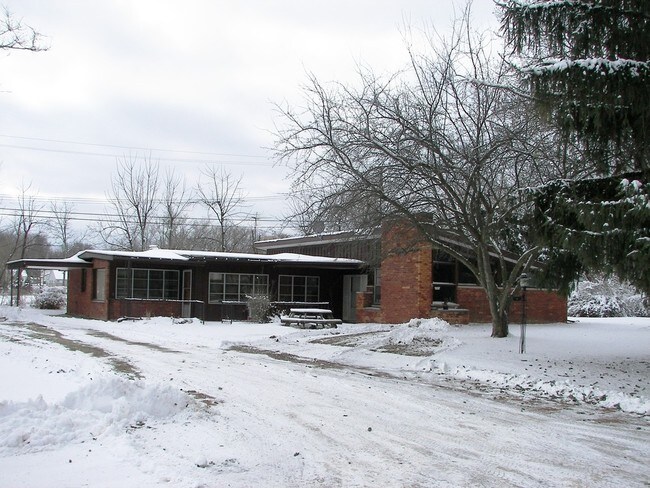 Bruce Township Apartments in Romeo, MI - Foto de edificio - Building Photo