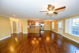 324 Graceland Trail in Elizabethtown, KY - Building Photo - Building Photo