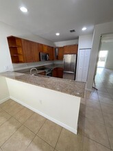 11432 NW 75th Terrace in Doral, FL - Building Photo - Building Photo