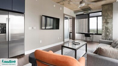 5201 Leesburg Pike in Baileys Crossroads, VA - Foto de edificio - Building Photo