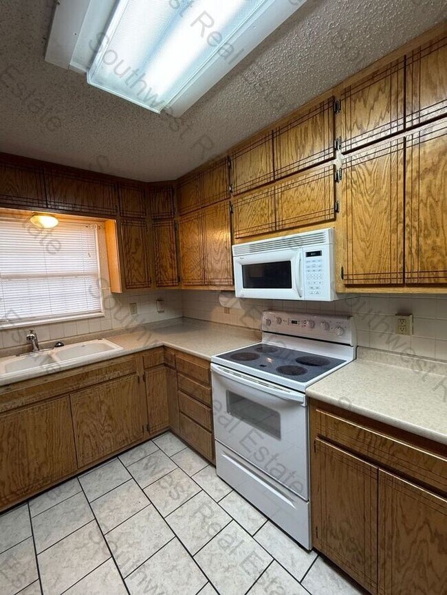 400 Tucker Ave in Clovis, NM - Building Photo - Building Photo