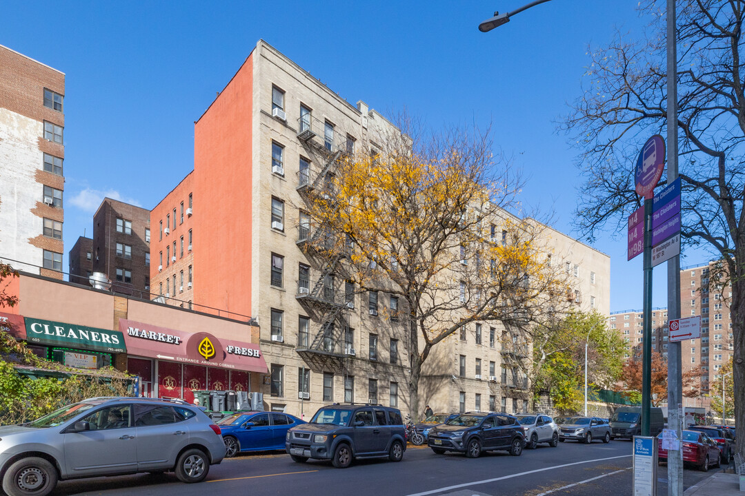 603-615 Fort Washington Ave in New York, NY - Building Photo